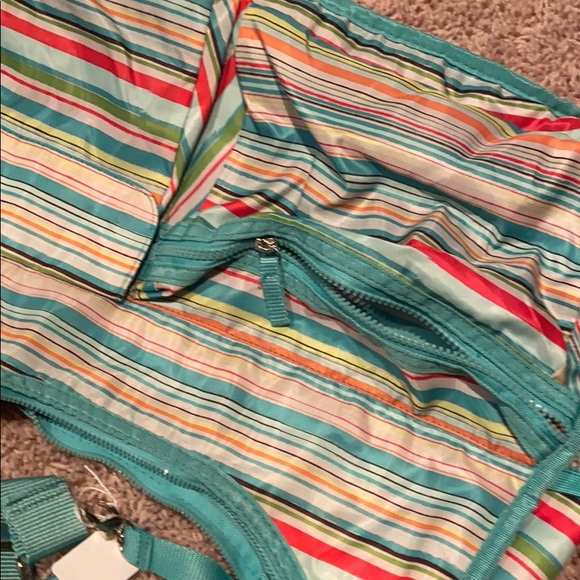 Cross body - Picture 3 of 3